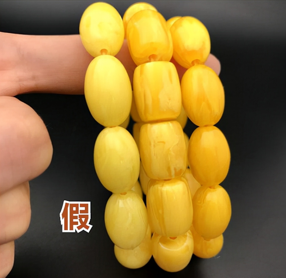 文玩市场水深似海，新手只能做韭菜？