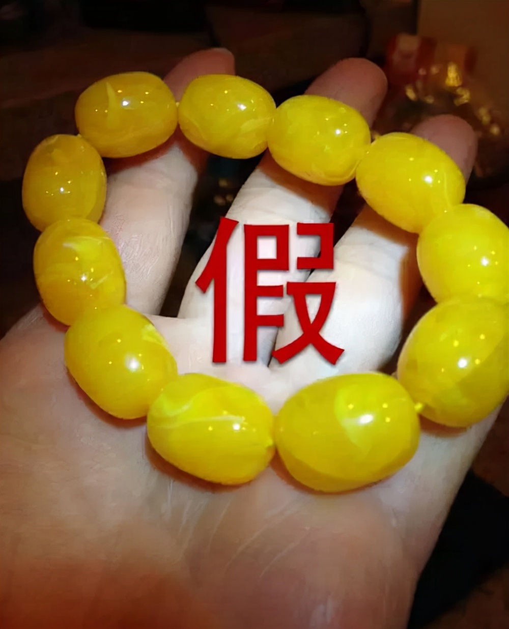 文玩市场水深似海，新手只能做韭菜？